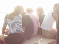 klef op bootje roos tom.JPG