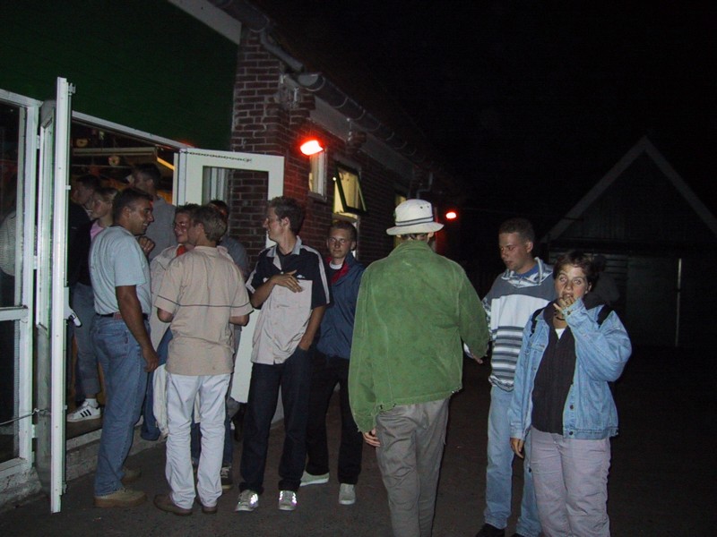 106-0677_IMG.JPG