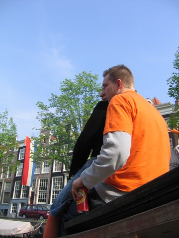 IMG_2747.JPG
Model: Canon PowerShot S50
DateTimeOriginal: 30-4-2004 10:22:33