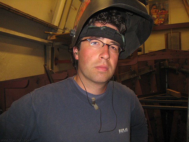 sleper0705-006.JPG
Make: Canon
Model: Canon DIGITAL IXUS 850 IS
DateTime: 8-5-2007 21:08:39
EXIFImageWidth: 3072
ExifImageLength: 2304
Flash: Flash fired - Auto mode - Red-eye reduction
ShutterSpeedValue: 1/60 sec
ApertureValue: F2,8
FocalLength: 4,6 mm