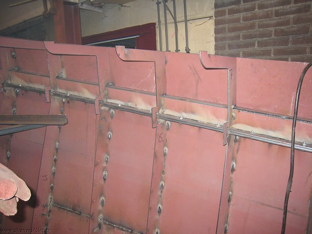 sleper0705-007.JPG
Make: Canon
Model: Canon DIGITAL IXUS 850 IS
DateTime: 8-5-2007 21:09:38
EXIFImageWidth: 3072
ExifImageLength: 2304
Flash: Flash fired - Auto mode - Red-eye reduction
ShutterSpeedValue: 1/60 sec
ApertureValue: F2,8
FocalLength: 4,6 mm