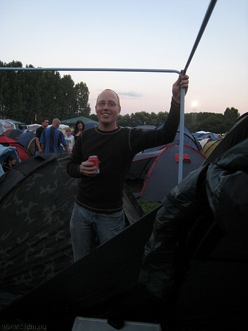 lowlands07-011.JPG
Make: Canon
Model: Canon DIGITAL IXUS 850 IS
DateTime: 16-8-2007 21:03:07
EXIFImageWidth: 3072
ExifImageLength: 2304
Flash: Flash did not fire - Auto mode
ShutterSpeedValue: 1/50 sec
ApertureValue: F2,8
FocalLength: 4,6 mm