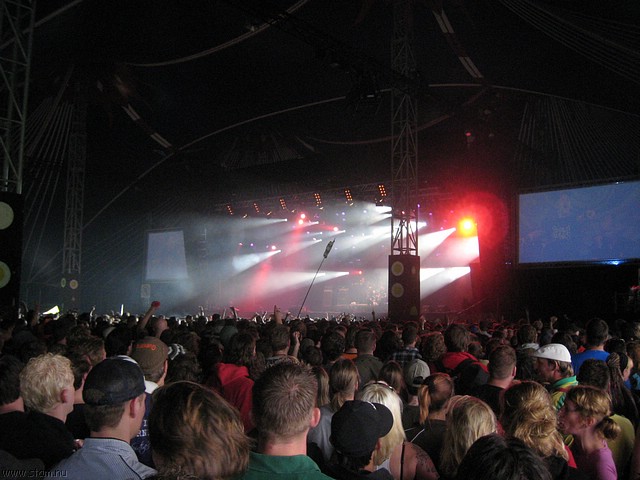 lowlands07-063.JPG
Make: Canon
Model: Canon DIGITAL IXUS 850 IS
DateTime: 17-8-2007 15:19:39
EXIFImageWidth: 3072
ExifImageLength: 2304
Flash: Flash did not fire - Compulsory flash suppression
ShutterSpeedValue: 1/101 sec
ApertureValue: F3,19
FocalLength: 6,14 mm