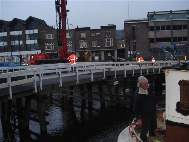 DSC00950.JPG
Make: SONY
Model: DSC-W30
DateTime: 22-11-2007 9:09:31
EXIFImageWidth: 640
ExifImageLength: 480
Flash: Flash fired - Strobe return light not detected - Compulsory flash firing
ISOSpeedRatings: ISO 320
FocalLength: 6,3 mm