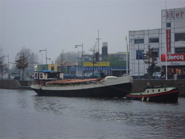 DSC00970.JPG
Make: SONY
Model: DSC-W30
DateTime: 22-11-2007 9:38:12
EXIFImageWidth: 640
ExifImageLength: 480
Flash: Flash fired - Strobe return light not detected - Compulsory flash firing
ISOSpeedRatings: ISO 320
FocalLength: 18,9 mm