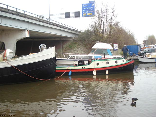 DSC00989.JPG
Make: SONY
Model: DSC-W30
DateTime: 22-11-2007 11:52:03
EXIFImageWidth: 640
ExifImageLength: 480
Flash: Flash fired - Strobe return light not detected - Compulsory flash firing
ISOSpeedRatings: ISO 160
FocalLength: 6,3 mm