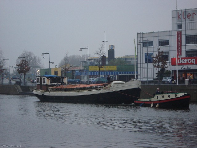 DSC00970.JPG
Make: SONY
Model: DSC-W30
DateTime: 22-11-2007 9:38:12
EXIFImageWidth: 1632
ExifImageLength: 1224
Flash: Flash fired - Strobe return light not detected - Compulsory flash firing
ISOSpeedRatings: ISO 320
FocalLength: 18,9 mm