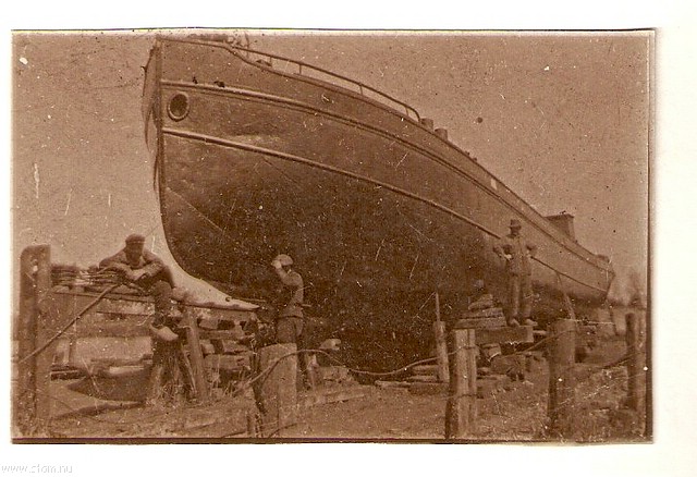 Germa rond 1938-1939.jpg
Make: HP
Model: HP Scanjet djf2100
EXIFImageWidth: 726
ExifImageLength: 497