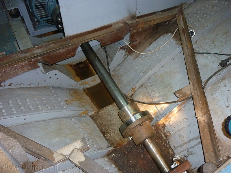 P1060342.JPG
Make: Panasonic
Model: DMC-ZX1
DateTime: 12-7-2010 22:37:06
EXIFImageWidth: 3264
ExifImageLength: 2448
Flash: Fired, auto mode
ISOSpeedRatings: ISO 250
FocalLength: 4,5 mm