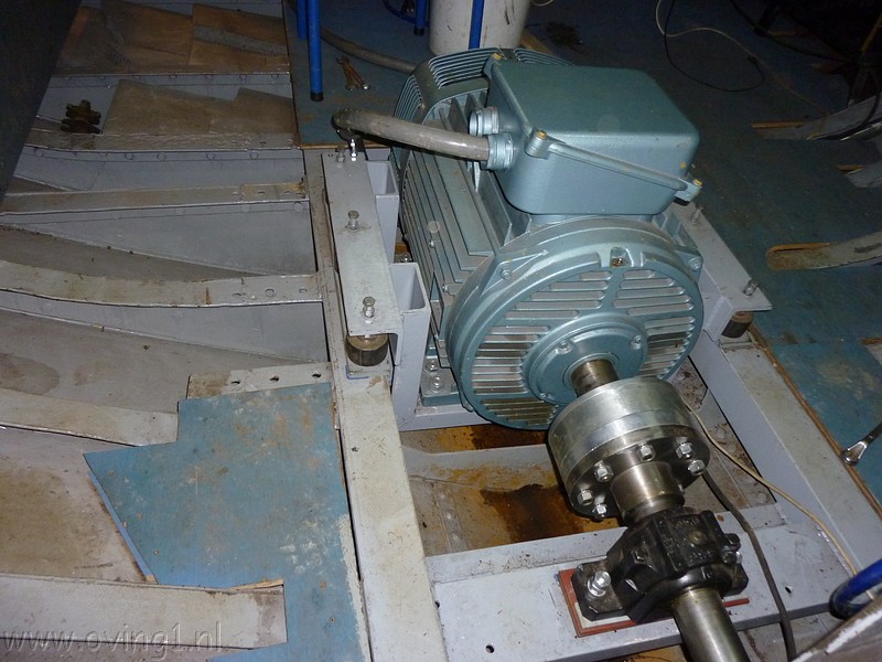 P1060343.JPG
Make: Panasonic
Model: DMC-ZX1
DateTime: 12-7-2010 22:37:11
EXIFImageWidth: 3264
ExifImageLength: 2448
Flash: Fired, auto mode
ISOSpeedRatings: ISO 250
FocalLength: 4,5 mm