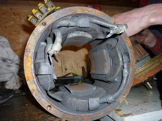 P1100693.JPG
Make: Panasonic
Model: DMC-ZX1
DateTime: 14-11-2010 18:16:04
EXIFImageWidth: 3264
ExifImageLength: 2448
Flash: Fired, auto mode
ISOSpeedRatings: ISO 250
FocalLength: 4,5 mm