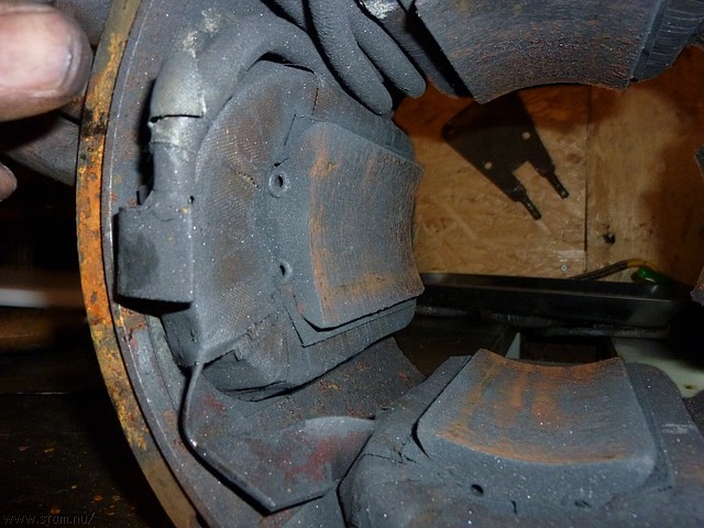 P1100695.JPG
Make: Panasonic
Model: DMC-ZX1
DateTime: 14-11-2010 18:16:14
EXIFImageWidth: 3264
ExifImageLength: 2448
Flash: Fired, auto mode
ISOSpeedRatings: ISO 250
FocalLength: 4,5 mm