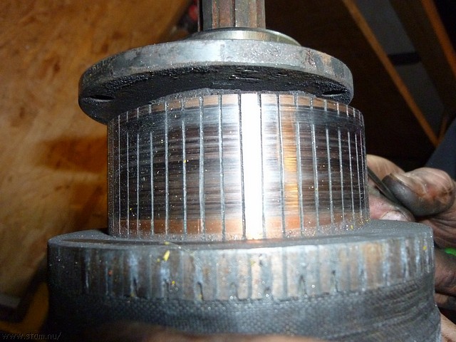 P1100698.JPG
Make: Panasonic
Model: DMC-ZX1
DateTime: 14-11-2010 18:17:00
EXIFImageWidth: 3264
ExifImageLength: 2448
Flash: Fired, auto mode
ISOSpeedRatings: ISO 400
FocalLength: 4,5 mm