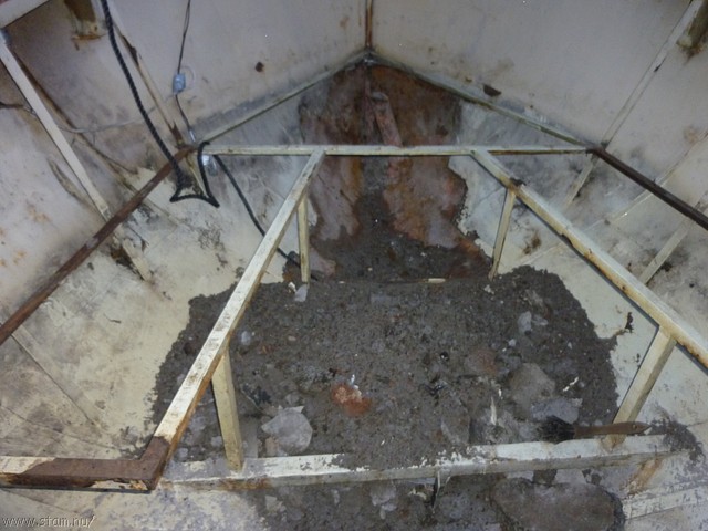 P1100868.JPG
Make: Panasonic
Model: DMC-ZX1
DateTime: 21-11-2010 16:46:34
EXIFImageWidth: 3264
ExifImageLength: 2448
Flash: Fired, auto mode
ISOSpeedRatings: ISO 250
FocalLength: 4,5 mm