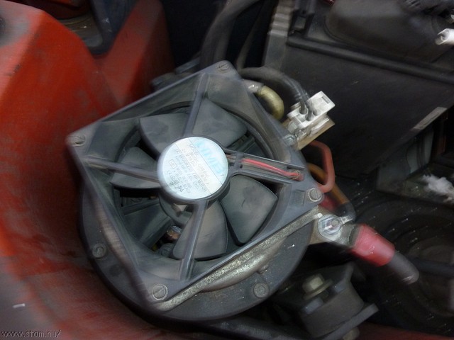 P1100947.JPG
Make: Panasonic
Model: DMC-ZX1
DateTime: 26-11-2010 8:54:29
EXIFImageWidth: 3264
ExifImageLength: 2448
Flash: Fired, auto mode
ISOSpeedRatings: ISO 200
FocalLength: 4,5 mm