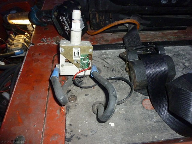 P1100972.JPG
Make: Panasonic
Model: DMC-ZX1
DateTime: 28-11-2010 16:50:24
EXIFImageWidth: 3264
ExifImageLength: 2448
Flash: Fired, auto mode
ISOSpeedRatings: ISO 400
FocalLength: 4,5 mm