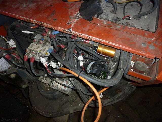 P1100978.JPG
Make: Panasonic
Model: DMC-ZX1
DateTime: 28-11-2010 17:11:23
EXIFImageWidth: 3264
ExifImageLength: 2448
Flash: Fired, auto mode
ISOSpeedRatings: ISO 320
FocalLength: 4,5 mm