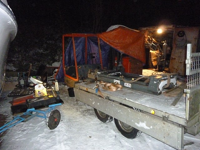 P1100990.JPG
Make: Panasonic
Model: DMC-ZX1
DateTime: 30-11-2010 20:41:22
EXIFImageWidth: 3264
ExifImageLength: 2448
Flash: Fired, auto mode
ISOSpeedRatings: ISO 1000
FocalLength: 4,5 mm