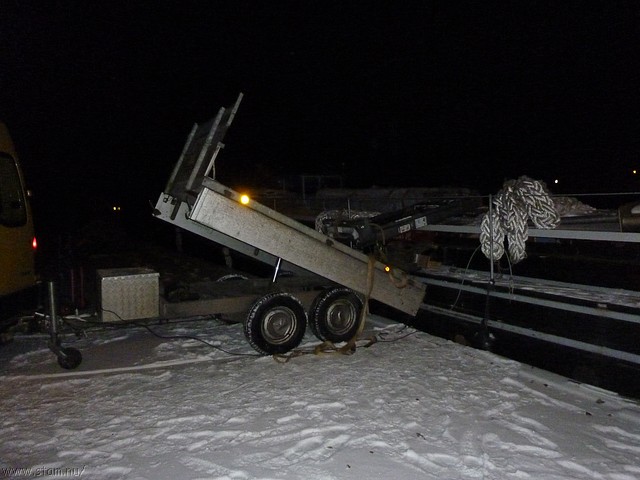 P1100995.JPG
Make: Panasonic
Model: DMC-ZX1
DateTime: 30-11-2010 21:56:39
EXIFImageWidth: 3264
ExifImageLength: 2448
Flash: Fired, auto mode
ISOSpeedRatings: ISO 800
FocalLength: 4,5 mm