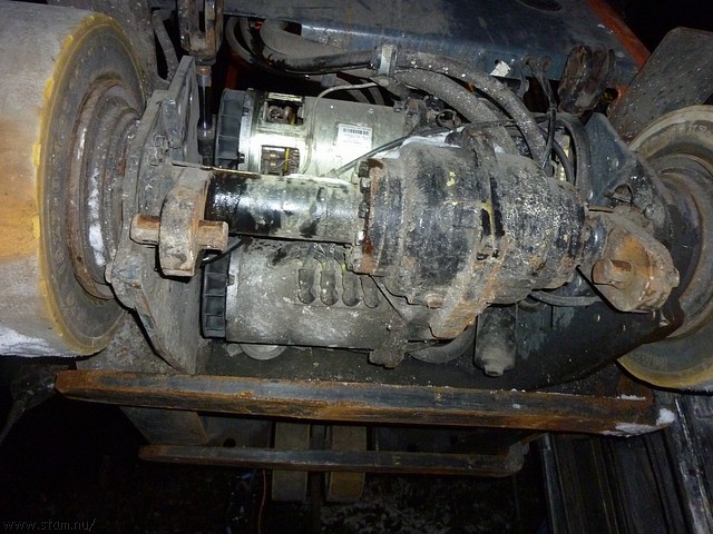 P1110003.JPG
Make: Panasonic
Model: DMC-ZX1
DateTime: 30-11-2010 22:43:29
EXIFImageWidth: 3264
ExifImageLength: 2448
Flash: Fired, auto mode
ISOSpeedRatings: ISO 400
FocalLength: 4,5 mm