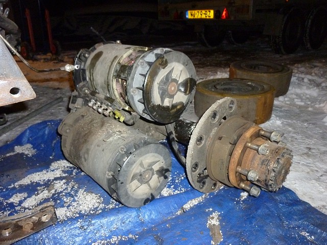 P1110013.JPG
Make: Panasonic
Model: DMC-ZX1
DateTime: 1-12-2010 0:01:48
EXIFImageWidth: 3264
ExifImageLength: 2448
Flash: Fired, auto mode
ISOSpeedRatings: ISO 400
FocalLength: 4,5 mm