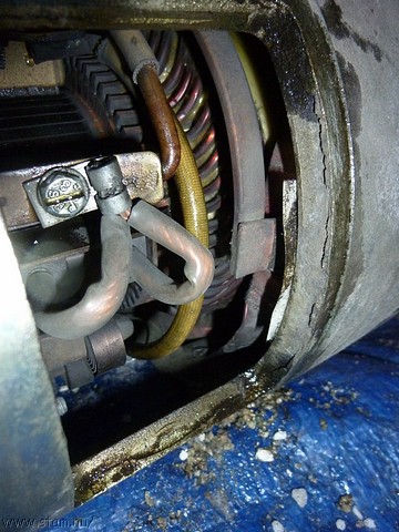 P1110021.JPG
Make: Panasonic
Model: DMC-ZX1
DateTime: 1-12-2010 0:11:10
EXIFImageWidth: 3264
ExifImageLength: 2448
Flash: Fired, auto mode
ISOSpeedRatings: ISO 400
FocalLength: 4,5 mm