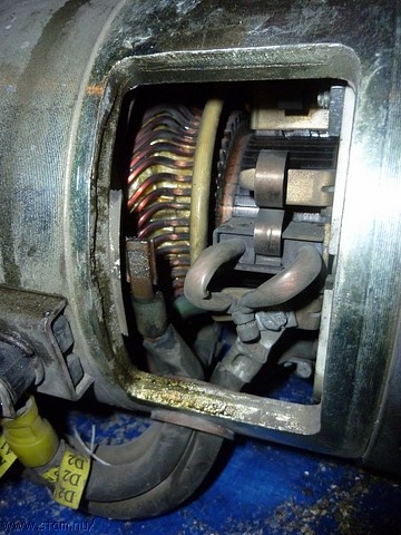 P1110022.JPG
Make: Panasonic
Model: DMC-ZX1
DateTime: 1-12-2010 0:11:14
EXIFImageWidth: 3264
ExifImageLength: 2448
Flash: Fired, auto mode
ISOSpeedRatings: ISO 320
FocalLength: 4,5 mm