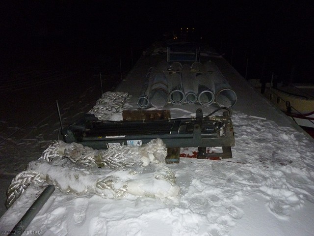 P1110036.JPG
Make: Panasonic
Model: DMC-ZX1
DateTime: 1-12-2010 0:20:17
EXIFImageWidth: 3264
ExifImageLength: 2448
Flash: Fired, auto mode
ISOSpeedRatings: ISO 500
FocalLength: 4,5 mm