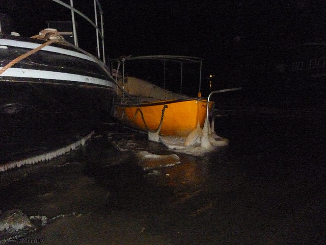 P1110053.JPG
Make: Panasonic
Model: DMC-ZX1
DateTime: 1-12-2010 18:33:52
EXIFImageWidth: 3264
ExifImageLength: 2448
Flash: Fired, auto mode
ISOSpeedRatings: ISO 1600
FocalLength: 4,5 mm