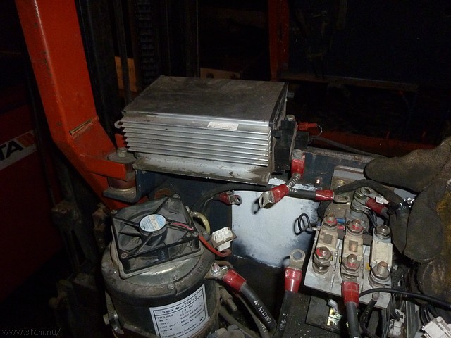 P1110058.JPG
Make: Panasonic
Model: DMC-ZX1
DateTime: 1-12-2010 20:49:28
EXIFImageWidth: 3264
ExifImageLength: 2448
Flash: Fired, auto mode
ISOSpeedRatings: ISO 400
FocalLength: 4,5 mm