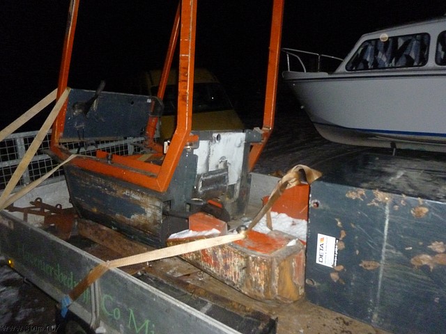 P1110076.JPG
Make: Panasonic
Model: DMC-ZX1
DateTime: 1-12-2010 23:14:43
EXIFImageWidth: 3264
ExifImageLength: 2448
Flash: Fired, auto mode
ISOSpeedRatings: ISO 800
FocalLength: 4,5 mm