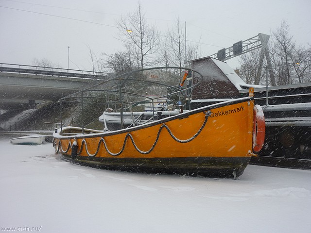 P1110084.JPG
Make: Panasonic
Model: DMC-ZX1
DateTime: 4-12-2010 10:43:02
EXIFImageWidth: 3264
ExifImageLength: 2448
Flash: No flash, auto mode
ISOSpeedRatings: ISO 80
FocalLength: 4,5 mm