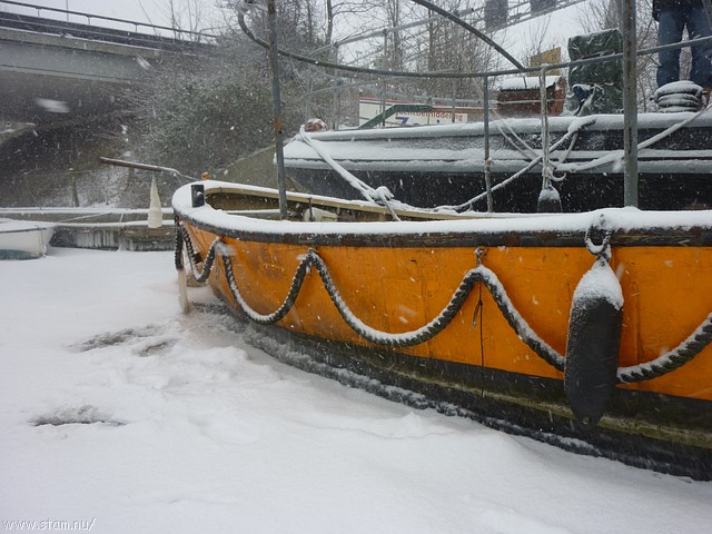 P1110085.JPG
Make: Panasonic
Model: DMC-ZX1
DateTime: 4-12-2010 10:43:17
EXIFImageWidth: 3264
ExifImageLength: 2448
Flash: No flash, auto mode
ISOSpeedRatings: ISO 80
FocalLength: 4,5 mm