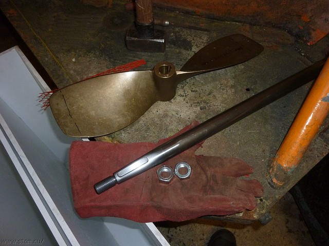 P1110987.JPG
Make: Panasonic
Model: DMC-ZX1
DateTime: 7-3-2011 20:24:18
EXIFImageWidth: 3264
ExifImageLength: 2448
Flash: Fired, auto mode
ISOSpeedRatings: ISO 250
FocalLength: 4,5 mm