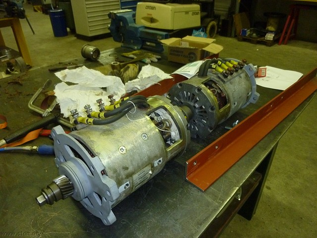 P1110995.JPG
Make: Panasonic
Model: DMC-ZX1
DateTime: 8-3-2011 18:43:53
EXIFImageWidth: 3264
ExifImageLength: 2448
Flash: Fired, auto mode
ISOSpeedRatings: ISO 320
FocalLength: 4,5 mm