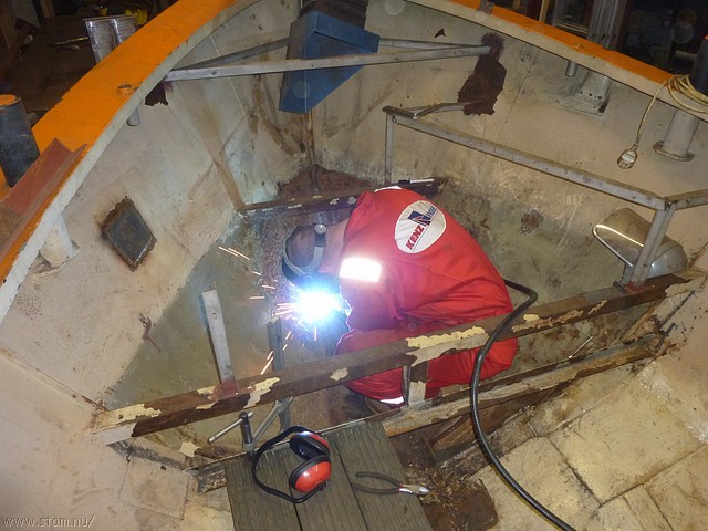 P1120054.JPG
Make: Panasonic
Model: DMC-ZX1
DateTime: 10-3-2011 20:39:47
EXIFImageWidth: 3264
ExifImageLength: 2448
Flash: Fired, auto mode
ISOSpeedRatings: ISO 200
FocalLength: 4,5 mm