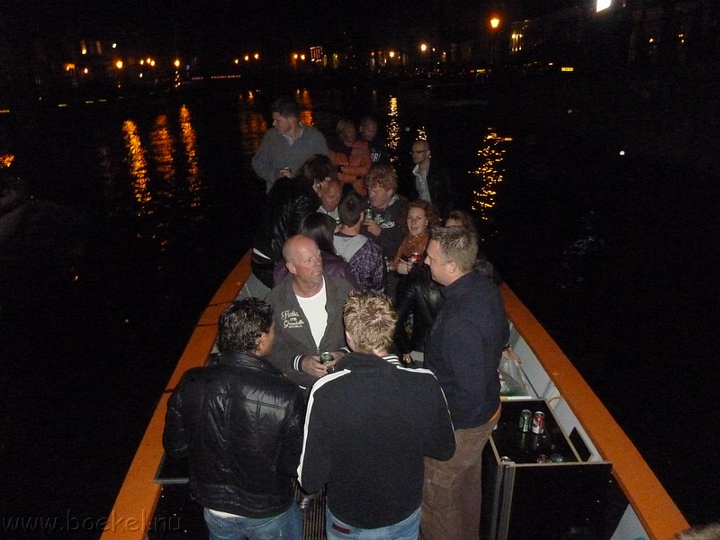 01_koninginnenacht_066.JPG
Make: Panasonic
Model: DMC-ZX1
DateTime: 30-4-2011 0:24:43
EXIFImageWidth: 3264
ExifImageLength: 2448
Flash: Fired, auto mode
ISOSpeedRatings: ISO 1000
FocalLength: 4,5 mm