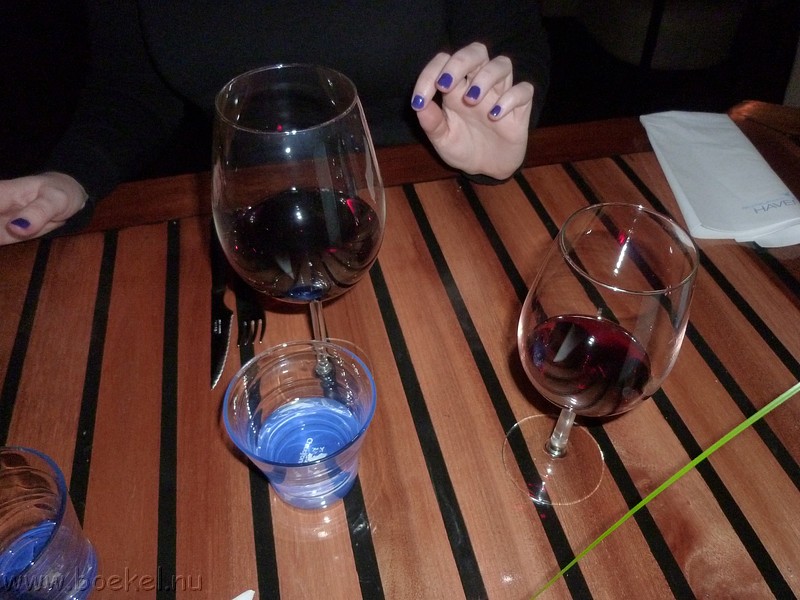 P1180438.JPG
Make: Panasonic
Model: DMC-ZX1
DateTime: 18-11-2011 20:20:47
EXIFImageWidth: 3264
ExifImageLength: 2448
Flash: Fired, auto mode
ISOSpeedRatings: ISO 400
FocalLength: 4,5 mm