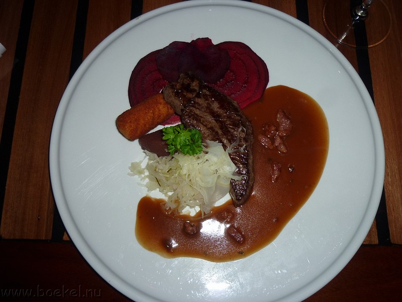 P1180440.JPG
Make: Panasonic
Model: DMC-ZX1
DateTime: 18-11-2011 20:28:06
EXIFImageWidth: 3264
ExifImageLength: 2448
Flash: Fired, auto mode
ISOSpeedRatings: ISO 100
FocalLength: 4,5 mm