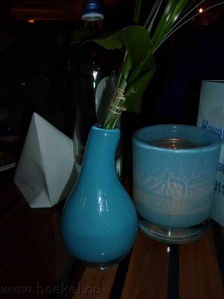 P1180443.JPG
Make: Panasonic
Model: DMC-ZX1
DateTime: 18-11-2011 20:30:48
EXIFImageWidth: 3264
ExifImageLength: 2448
Flash: Fired, auto mode
ISOSpeedRatings: ISO 250
FocalLength: 4,5 mm