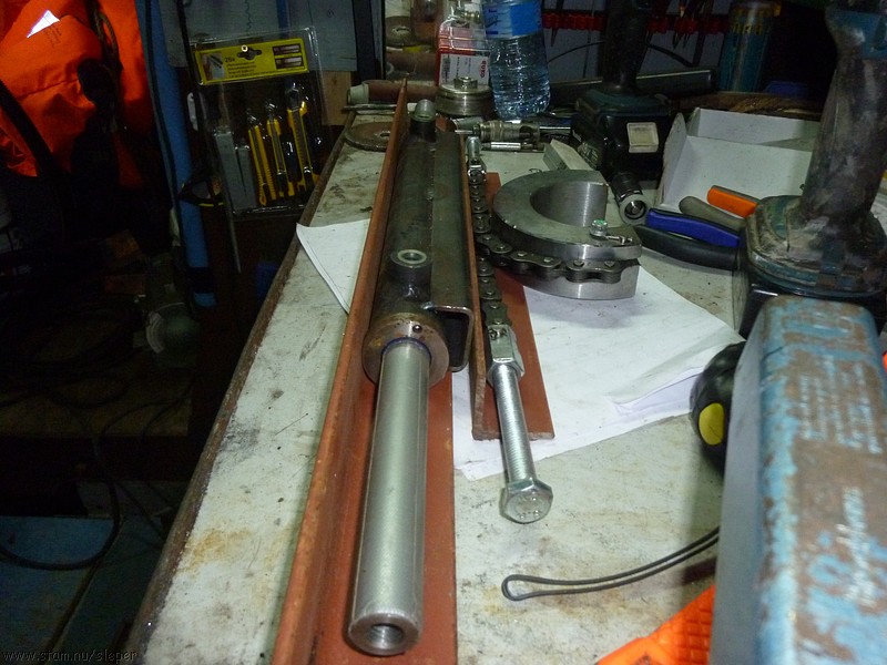 P1170871.JPG
Make: Panasonic
Model: DMC-ZX1
DateTime: 20-10-2011 19:58:24
EXIFImageWidth: 3264
ExifImageLength: 2448
Flash: Fired, auto mode
ISOSpeedRatings: ISO 400
FocalLength: 4,5 mm