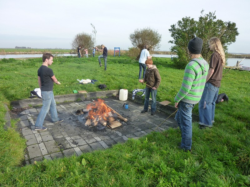 P1180034.JPG
Make: Panasonic
Model: DMC-ZX1
DateTime: 5-11-2011 14:00:33
EXIFImageWidth: 3264
ExifImageLength: 2448
Flash: No flash, auto mode
ISOSpeedRatings: ISO 125
FocalLength: 4,5 mm