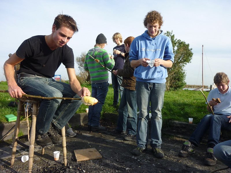 P1180043.JPG
Make: Panasonic
Model: DMC-ZX1
DateTime: 5-11-2011 14:39:39
EXIFImageWidth: 3264
ExifImageLength: 2448
Flash: No flash, auto mode
ISOSpeedRatings: ISO 80
FocalLength: 4,5 mm