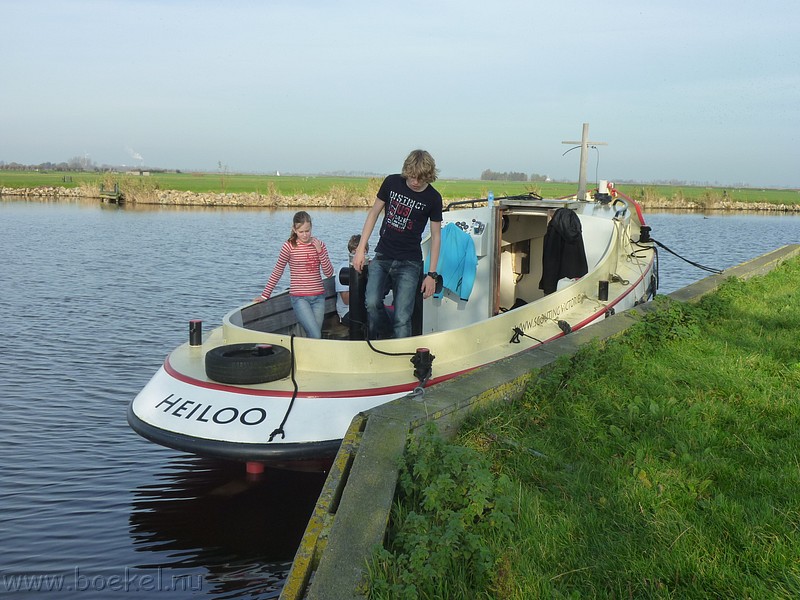 P1180054.JPG
Make: Panasonic
Model: DMC-ZX1
DateTime: 5-11-2011 15:08:49
EXIFImageWidth: 3264
ExifImageLength: 2448
Flash: No flash, auto mode
ISOSpeedRatings: ISO 125
FocalLength: 7,6 mm