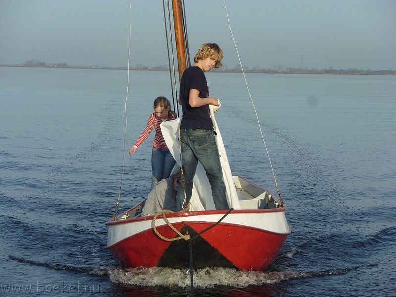 P1180068.JPG
Make: Panasonic
Model: DMC-ZX1
DateTime: 5-11-2011 16:09:59
EXIFImageWidth: 3264
ExifImageLength: 2448
Flash: No flash, auto mode
ISOSpeedRatings: ISO 80
FocalLength: 18,8 mm