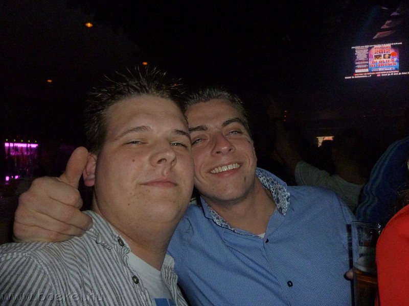 P1190049.JPG
Make: Panasonic
Model: DMC-ZX1
DateTime: 24-12-2011 1:30:58
EXIFImageWidth: 3264
ExifImageLength: 2448
Flash: Fired, auto mode
ISOSpeedRatings: ISO 400
FocalLength: 4,5 mm