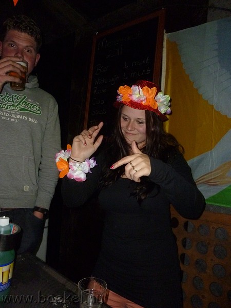 P1210674.JPG
Make: Panasonic
Model: DMC-ZX1
DateTime: 17-5-2012 0:52:00
EXIFImageWidth: 3264
ExifImageLength: 2448
Flash: Fired, auto mode
ISOSpeedRatings: ISO 400
FocalLength: 4,5 mm