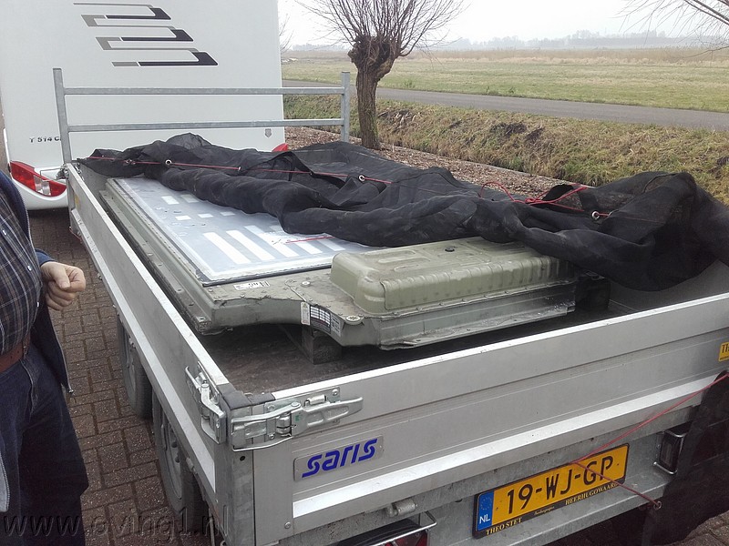 Tesla_85kWh_001.jpg
Make: SAMSUNG
Model: SM-G388F
DateTime: 25-1-2017 14:03:57
EXIFImageWidth: 2592
ExifImageLength: 1944
Flash: No flash, auto mode
ISOSpeedRatings: ISO 50
ShutterSpeedValue:  1/138 sec
ApertureValue: F2,2
FocalLength: 3,31 mm