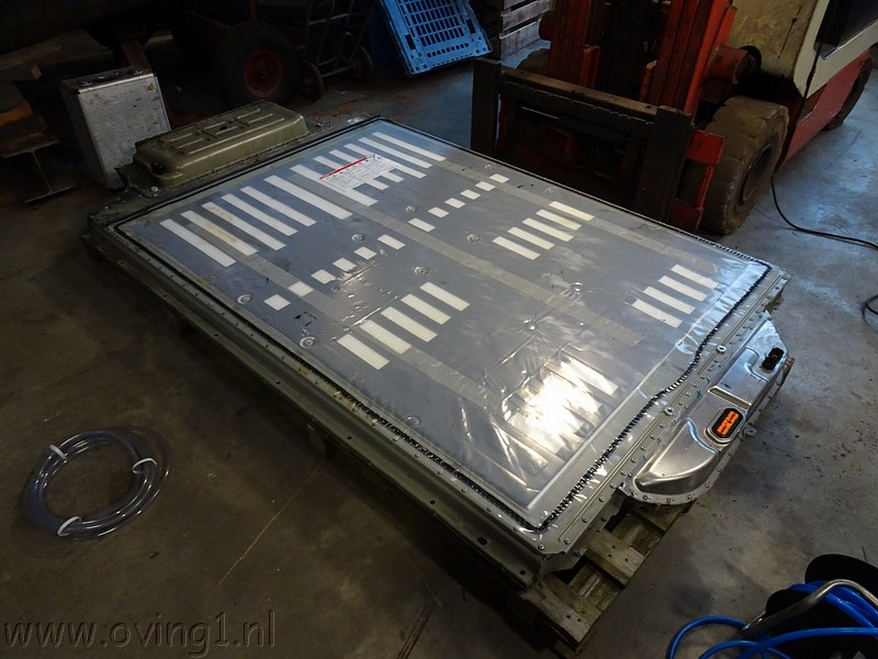 Tesla_85kWh_003.JPG
Make: SONY
Model: DSC-HX90V
DateTime: 25-1-2017 17:32:55
EXIFImageWidth: 4896
ExifImageLength: 3672
Flash: No flash, compulsory flash suppression
ISOSpeedRatings: ISO 500
FocalLength: 4,1 mm