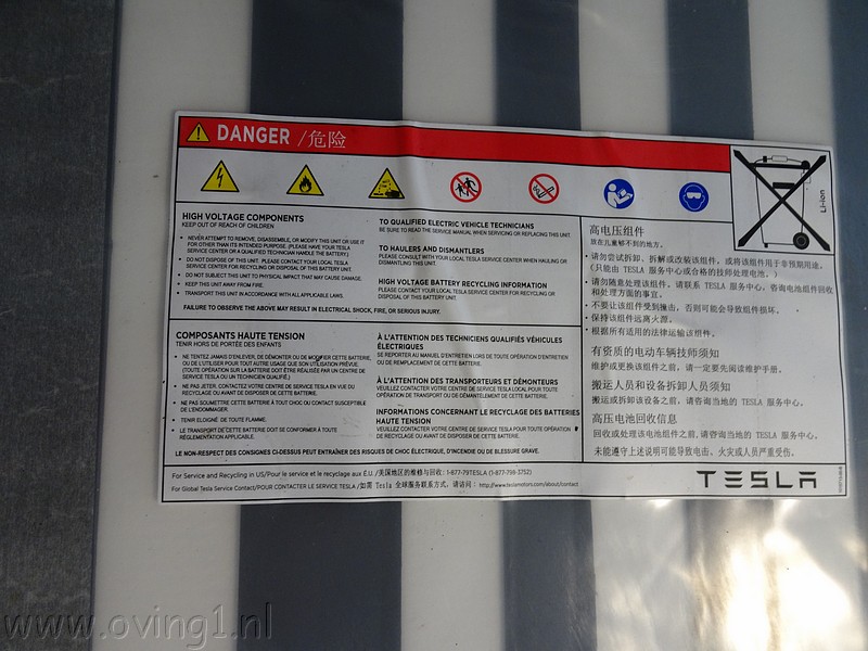 Tesla_85kWh_010.JPG
Make: SONY
Model: DSC-HX90V
DateTime: 25-1-2017 17:35:26
EXIFImageWidth: 4896
ExifImageLength: 3672
Flash: No flash, compulsory flash suppression
ISOSpeedRatings: ISO 200
FocalLength: 4,1 mm